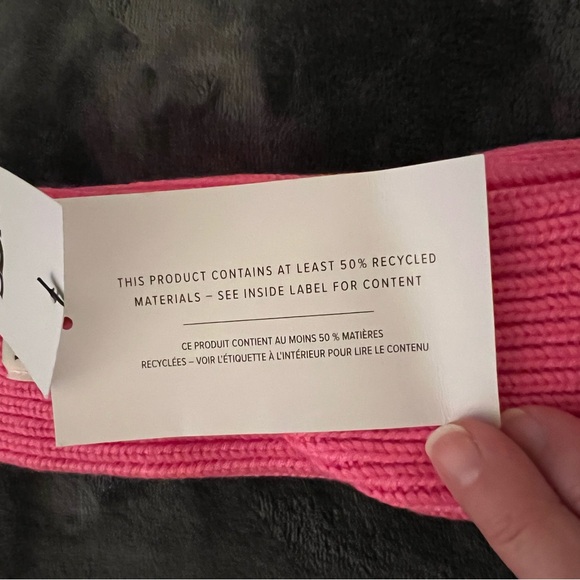 UGG Hot Pink Knit Pom Beanie with Matching Mittens, NWT. - Picture 13 of 16